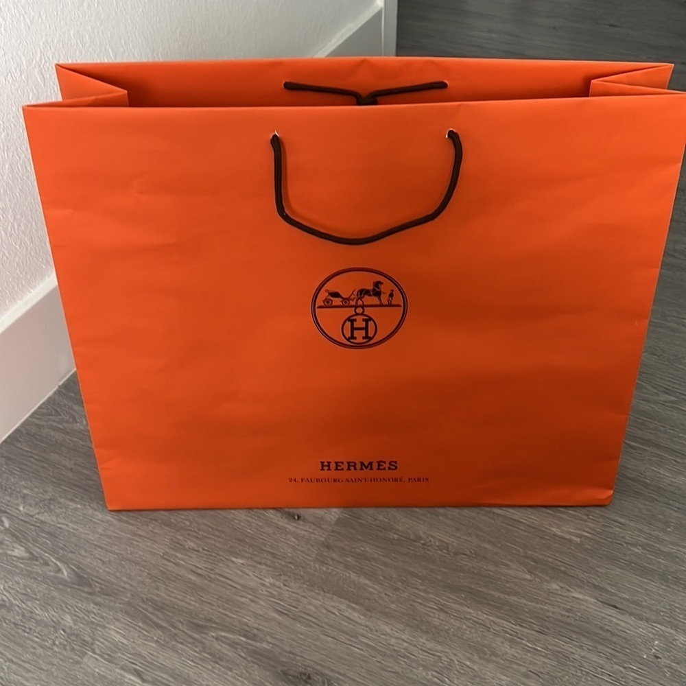 HERMES Extra Large Shopping/Gift  Bag - Picture 2 of 6